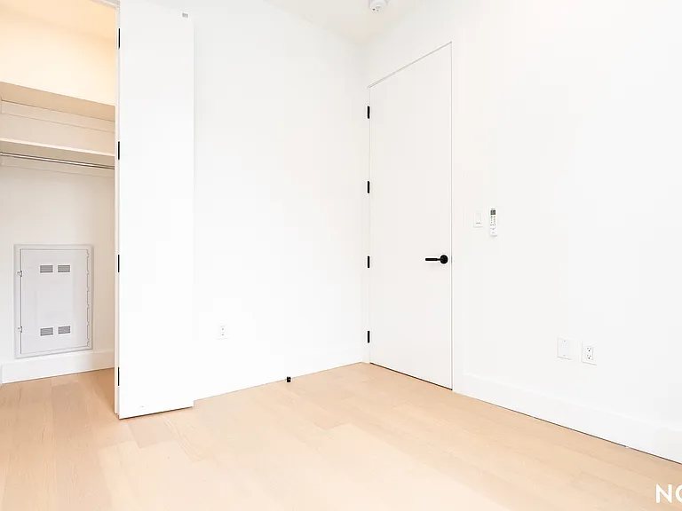 107 S 6th St #3B — Photo 14