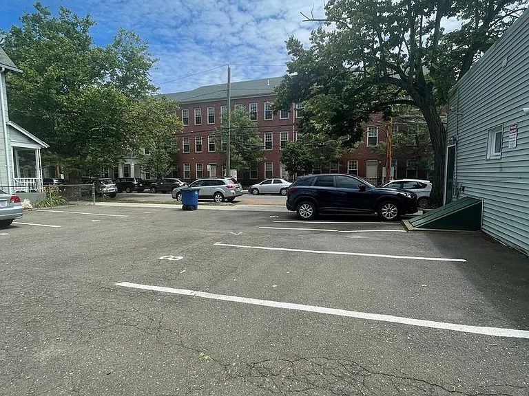 11 Lawrence St — Photo 15