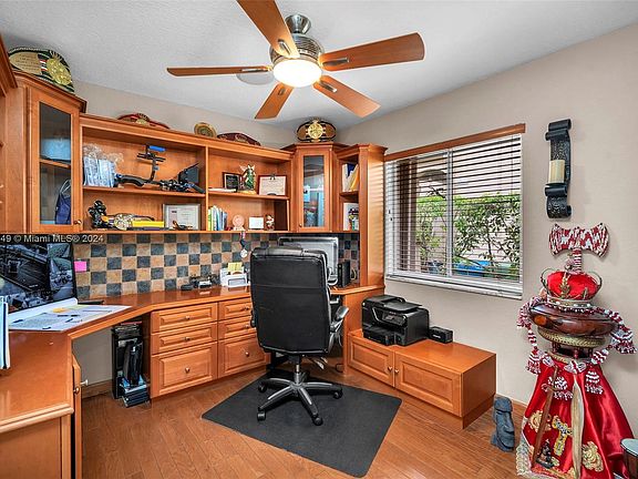 5th image of 1338 Canary Island Dr