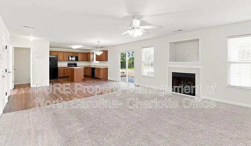 1223 Ben Livingston Rd