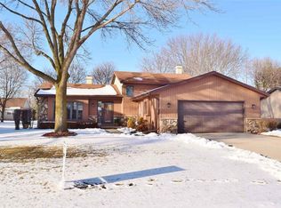 3118 W Seneca Dr, Appleton, WI 54914