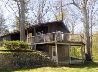 56812 Point Rd, Cassopolis, MI 49031