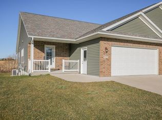 957 5th St, Kalona, IA 52247