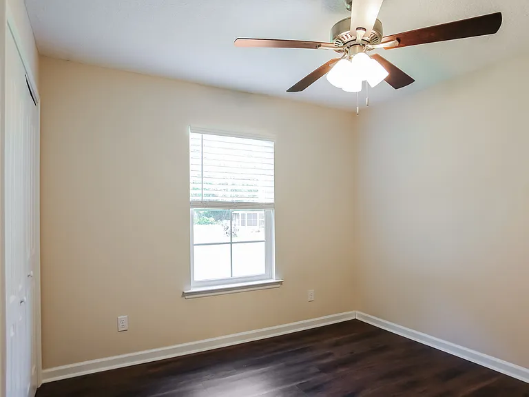 308 Pecan Point Dr — Photo 14