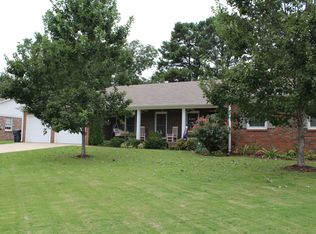 2707 Longfellow Dr SW, Decatur, AL 35603