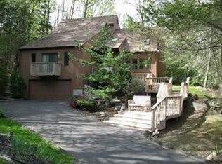 16 Hollis Dr, Brookfield, CT 06804