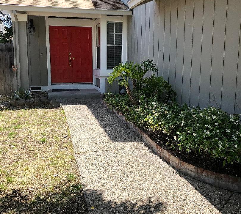 1st image of 3789 Gladstone Dr