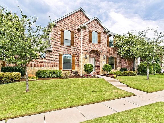 2nd image of 6220 Blackstone Dr