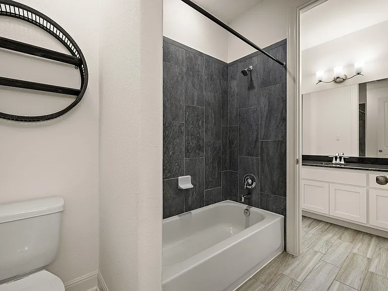 4705 Napoli Shore Dr — Photo 30