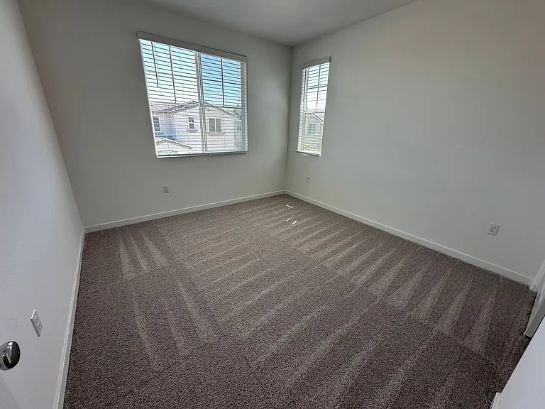 1578 N Central Pkwy — Photo 27
