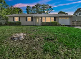 715 Eagle Creek Rd, Valparaiso, IN 46385