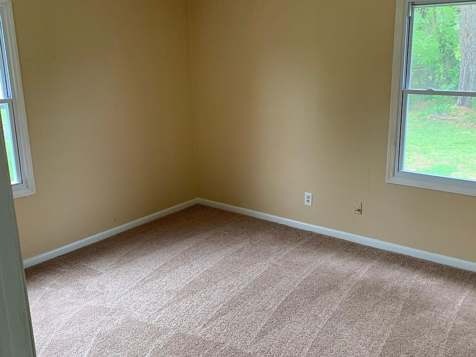 1st image of 112 Cavalier Blvd