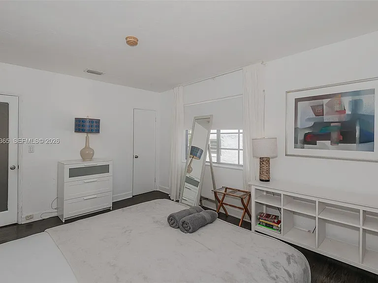1005 9th St #2 — Photo 10