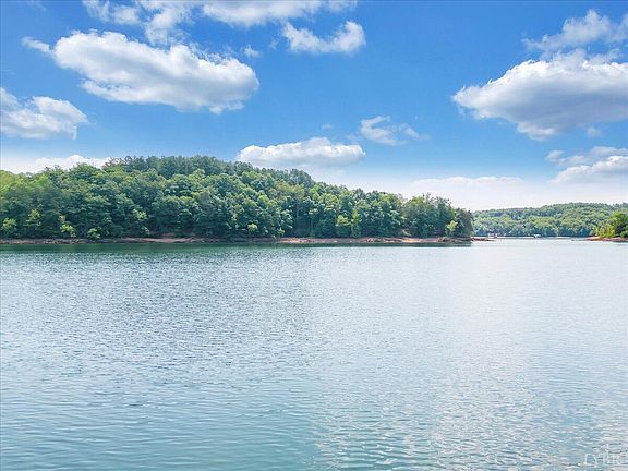 3rd image of 0 Runaway Bay Rd Lot 76