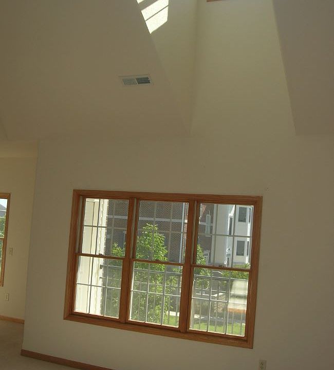 2nd image of 7960 Williamsburg Ct Unit 202