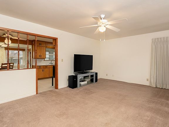 5th image of 115 Beverly Dr