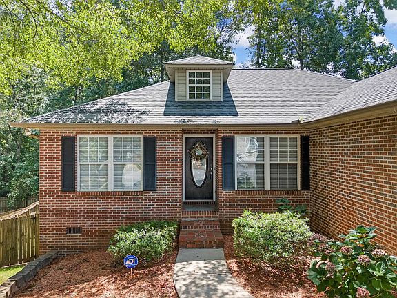 2nd image of 270 Riverrun Dr