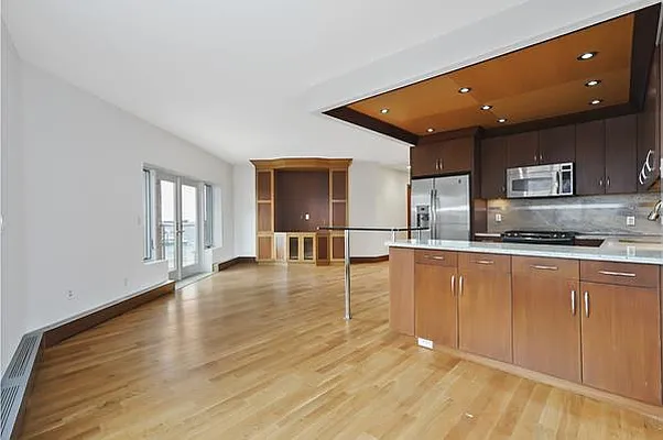 Sold by Avenue Sotheby's International Realty | media 2