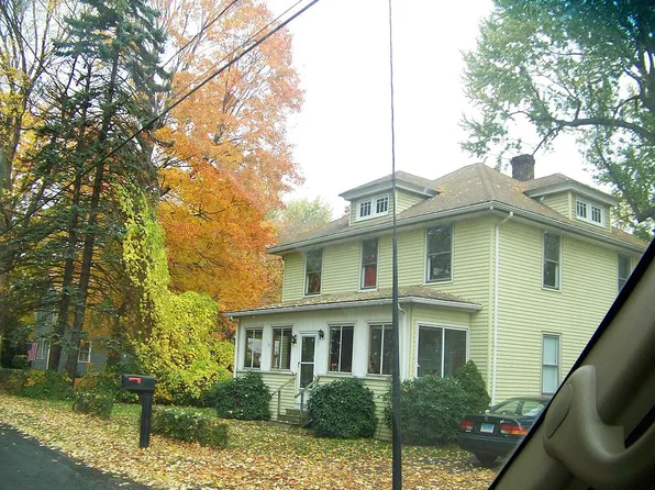 150 S Water St, East Windsor, CT 06088