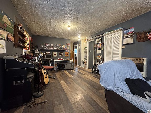 5th image of 200 Allen St