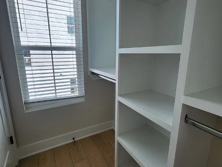 4118 Indiana Ave — Photo 33