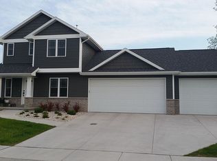 757 E River Dr, De Pere, WI 54115