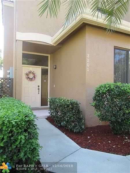 WELCOME HOME! Corner location, private entrance.