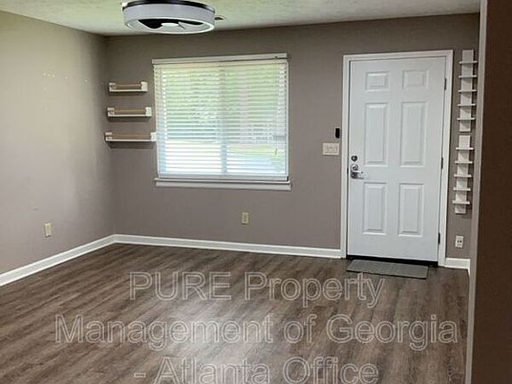 3rd image of 181 Kimberly Way SW #181