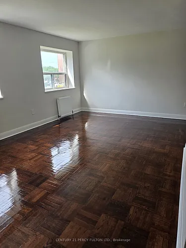 1305 Wilson Ave S #204 Photo 1