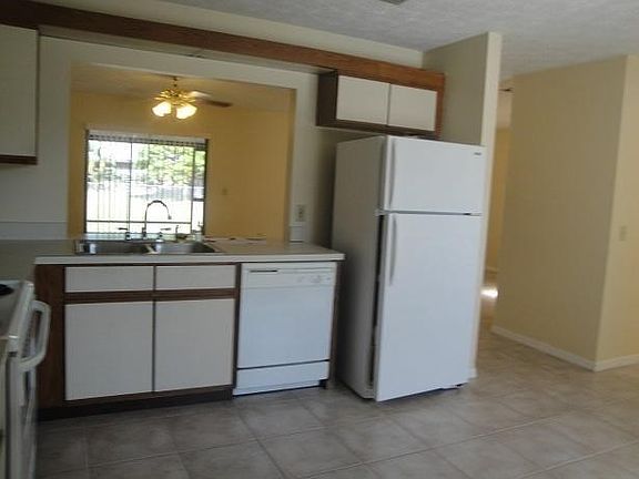 Kitchen 4