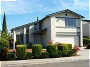 215 Oriole Ct, Hercules, CA 94547