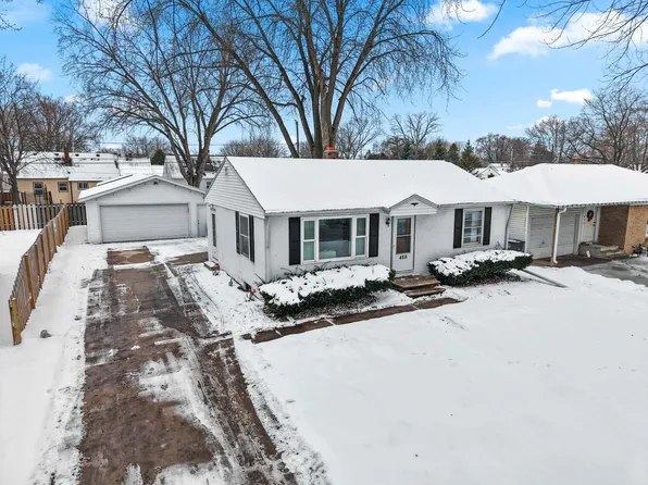 489 Oak Lawn Ave, Ashwaubenon, WI 54304