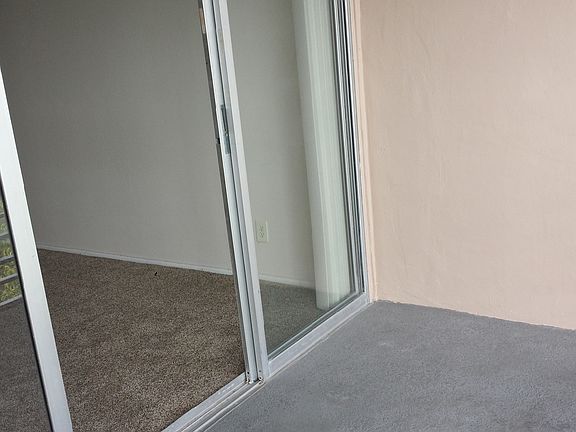 5th image of 9441 Live Oak Pl APT 408