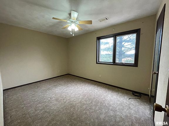 3rd image of 1299 48th Ave APT 9