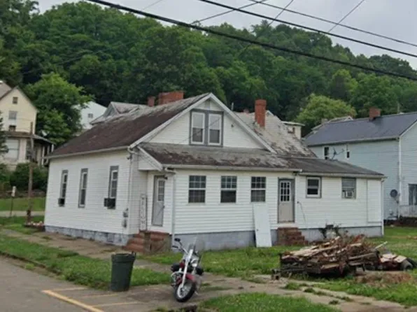 323 5th St, Lowell, OH 45744