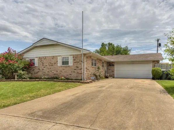 612 Brightside Dr, Midwest City, OK 73110