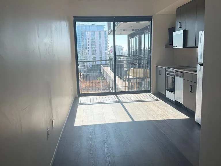 Secoya Apartments — Photo 42