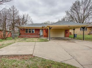 5732 E 4th Pl S, Tulsa, OK 74112
