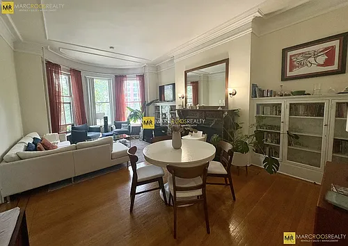383 Commonwealth Ave Photo 1