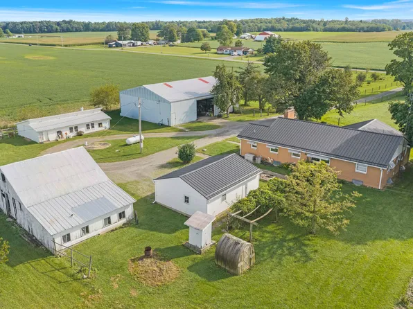 697 Township Road 31 Cir, Bellefontaine, OH 43311