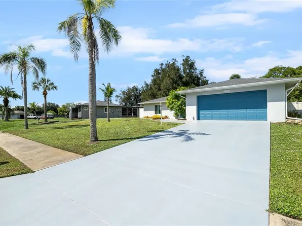 7342 Uranus Dr, Sarasota, FL 34243