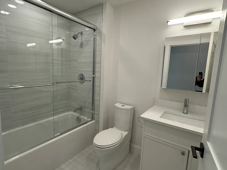 157 Everett St #306E — Photo 17