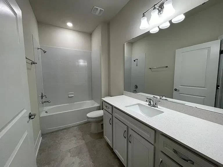 2128 Live Oak Lake Rd — Photo 11