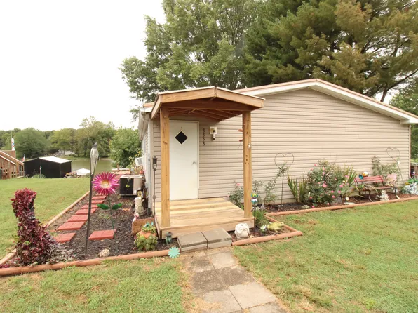 3358 Blynshire Cir, North Vernon, IN 47265