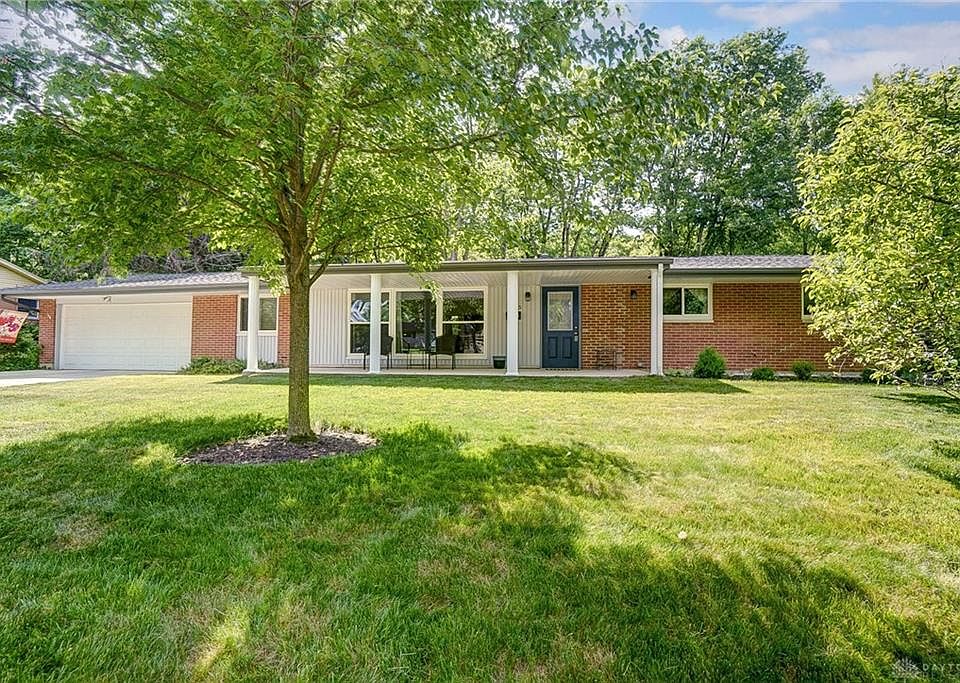 2465 Periwinkle Dr, Bellbrook, OH 45305 Zillow