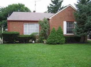 2058 Halsey Rd, South Euclid, OH 44118