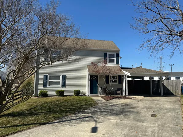 120 E Saltwood Place, Jacksonville, NC 28540