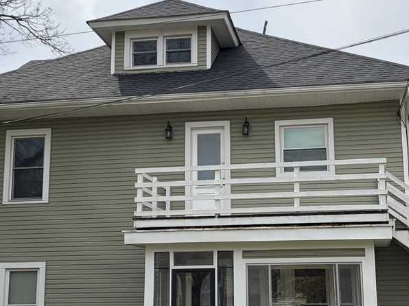 135 E Main St APT C