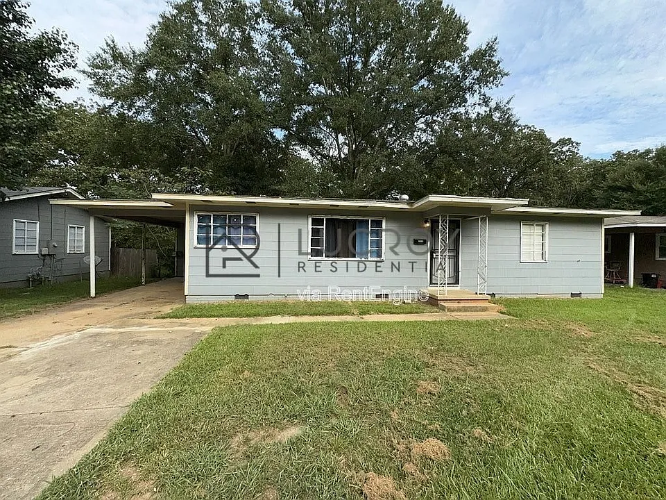 3030 Oak Forest Dr