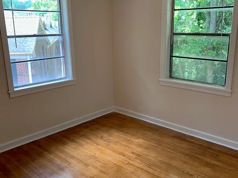 1622 Valley Ave — Photo 13